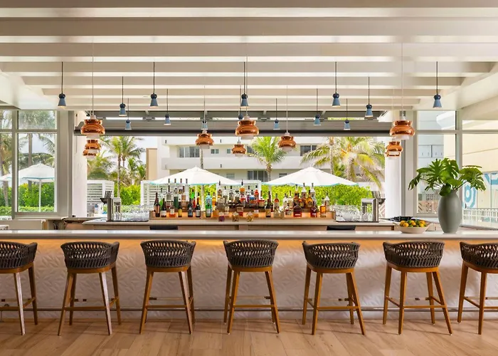 The Singer Oceanfront Resort, Curio Collection By Hilton